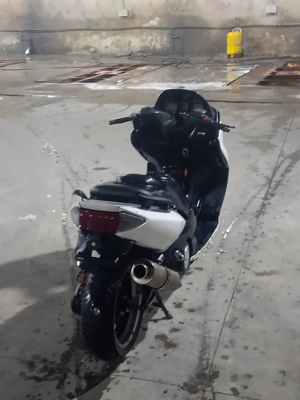 سلام عليكم للبيع مستعجل سعر 900 قفل مكان مسيب دراجه 2008 شغاله وشلعه ومعدل بيه بس 
بدايه مل بكن فقط شغاله مكان مسيب ومستعجل ***********
