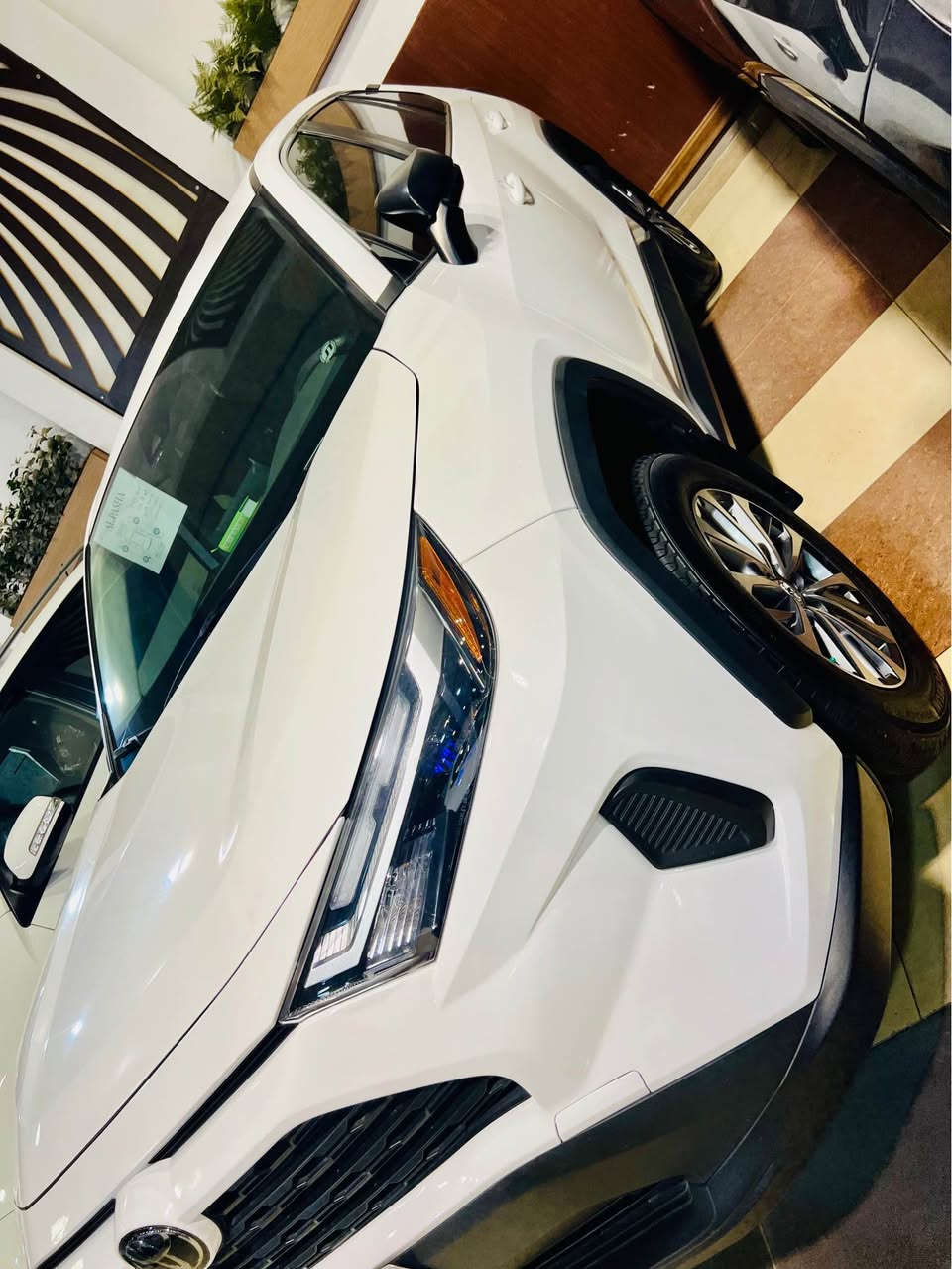 السلام عليكم 
للبيع تويوتا راف فور Rav4 موديل 2024 
موصفات LE  رقم كاتي يترقم شمالي بيها 3 اشهر مجال للترقيم من تايرخ البيع 
الظرر فقط بداية جاملخ سكن تعديل وكارت بدون دواخل بدون ايرباك بدون تبديل 
ماشيه 38 الف 
السعر 236 بيها مجال بسيط 
للاستفسار اتصل ع الرقم ***********. كركوك, العراق
