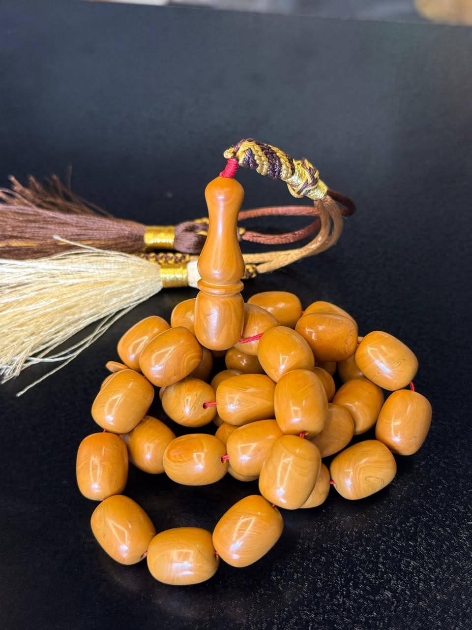 سندلس كاتلين بلاطة من ارقى الخامات عطاب بلتسبيح
شاهد ستندر
تغليف الخام على الزيتوني
عدد الحبات ٣٥
ثقب الخرز حجم٢
مقاس الخرز ١٤*١٦
الكصه فلاحي
للحجز تواصل خاص او واتساب***********
يوجد توصيل جميع محافظات العراق
