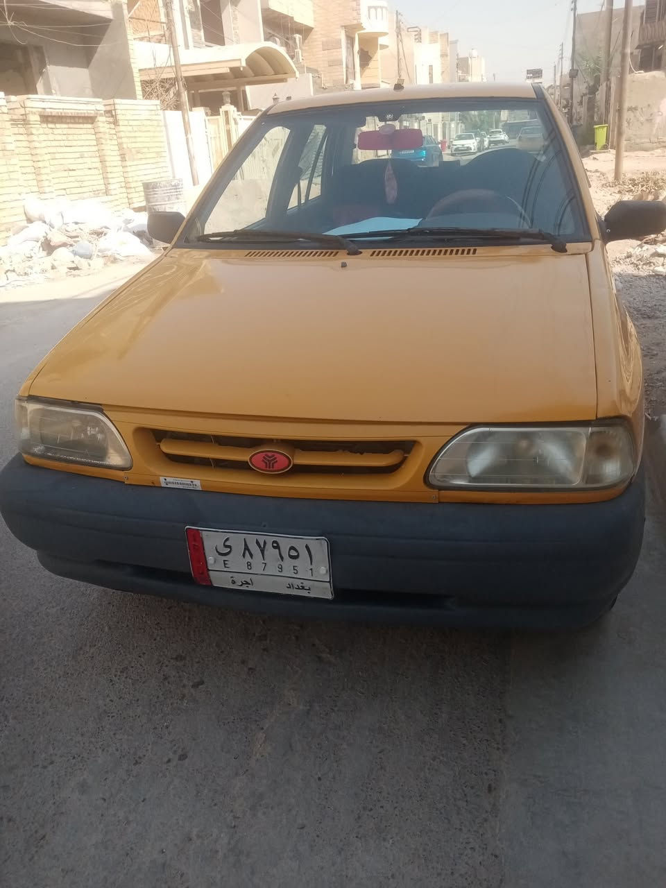 سايبه موديل٢٠١٥ مكفو من كير مكينة وتخم تايرو دواخل مصفر هيىه وغرامه وسنويه صاقطه شهر ين سعر ٢٦المكان شهداء البياع شارع المضخة الاول *********** * ***********
