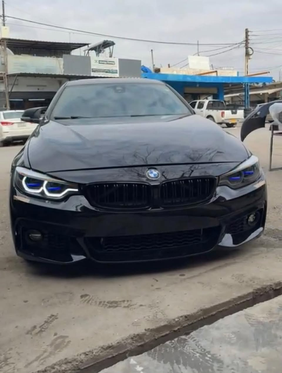 Bmw 430i  2020
کامل قەلبی کرایتە M پاکێچ
لەیتەکانی گۆراوە بۆ لێیزەری شکل نوێ
سەیارەکە بەرمەجەیە downpipe/stage1/popbang
مەکینەو گێر بەشەرت یەک دینار مەسروفی تێدا نیە
سەیارەکە ئێراباگەکانی سیستەمە 
٥ پارجەی هەیە ٣ بەس بەخی ئەمریکایە ٢ دەعمە بێ ناو گرتن حادیسەکە زۆر خاوێنە
کوشینی سەیاقو سەکن کرەبایوو گەرمیە سوکانی گەرمیە رادار خەتی جادە شاشە گەورە ماوس گەورە 
تا بڵێی خاوێنوو جوانە سەیارەکە نرخی 205 وەرەقەو مەعامەلەکی برایەنە رقم تلفون ***********
