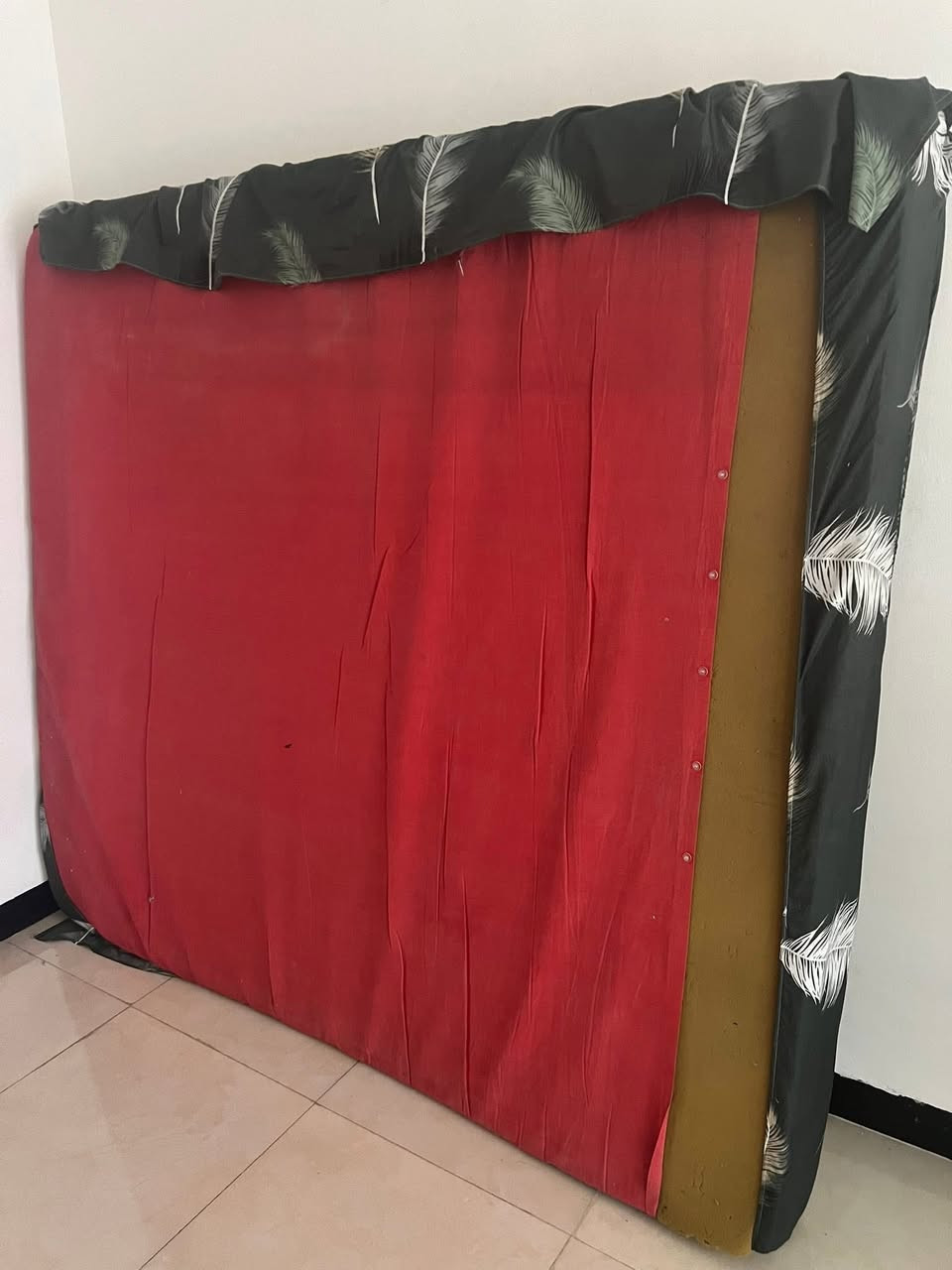 السلام عليكم اغراض للبيع مكان بغداد كاظمية 
دوشك نفرين ب٣٥ 
سنك مترونص مستعمل ب٦٥ 
كاونتر مع ملحق لونة اوف وايت متر ونص سعرة ١٣٥ بعدة جديد 
والي ميكدر يجي ادزلة توصيل ويدفع كروة 
واتساب ‭٠٧٧٤ ١٨٤ ٥١٩٣‬ 
  غير مبري الذمة الي ياخذ صور ويعيد نشرهم ***********
