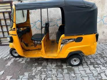 سلام عليكم تكتك بياجو موديل 2021اوراق كامله نضيفه سعر مليونين ونص وبيها مجال بسيط عنوان شعله ***********
