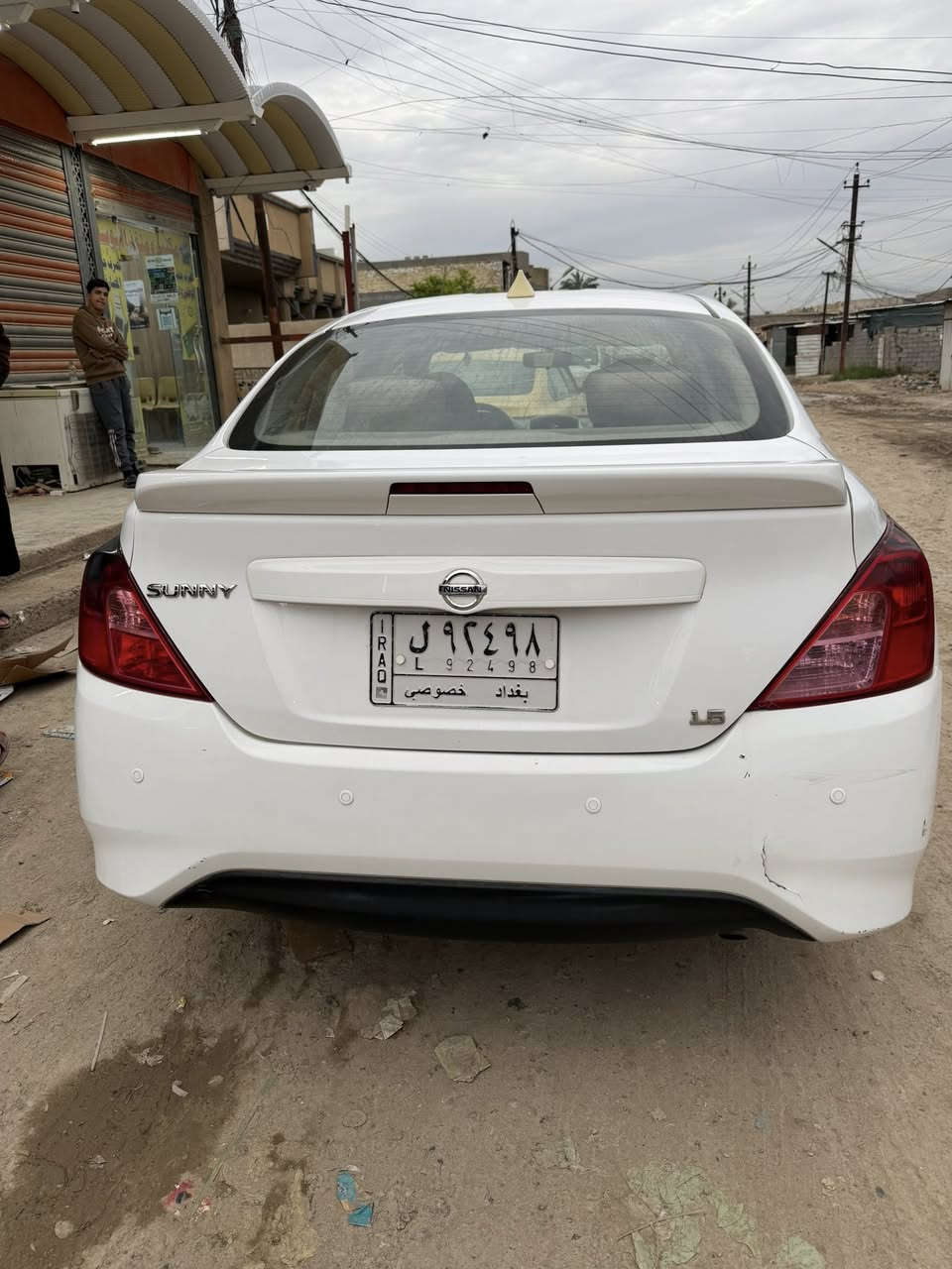 سلام عليكم ورحمه الله وبركاته
سياره سني هندي شركة بعد خمسة أشهر وتفك قسسطه ابيع صافي انطي وكلاء وسنوية 
موديل 21 بليته زركه سعر 115
العنوان ابو غريب 
(*********** )
