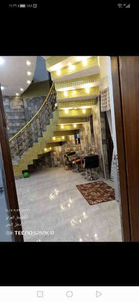 مشتمل للبيع في الفلوجه منطقه السد خلف مجمع الرحاب مساحته 125 قرب شارع المضيف بناء حديث بلوك طابو زراعي   يحتوي على غرفه +صاله +استقبال +صحيات داخلية و خارجية +مطبخ..... بناء حديث درجه اولى السعر 52 مليون وبي مجال  للإستفسار 
***********
***********
