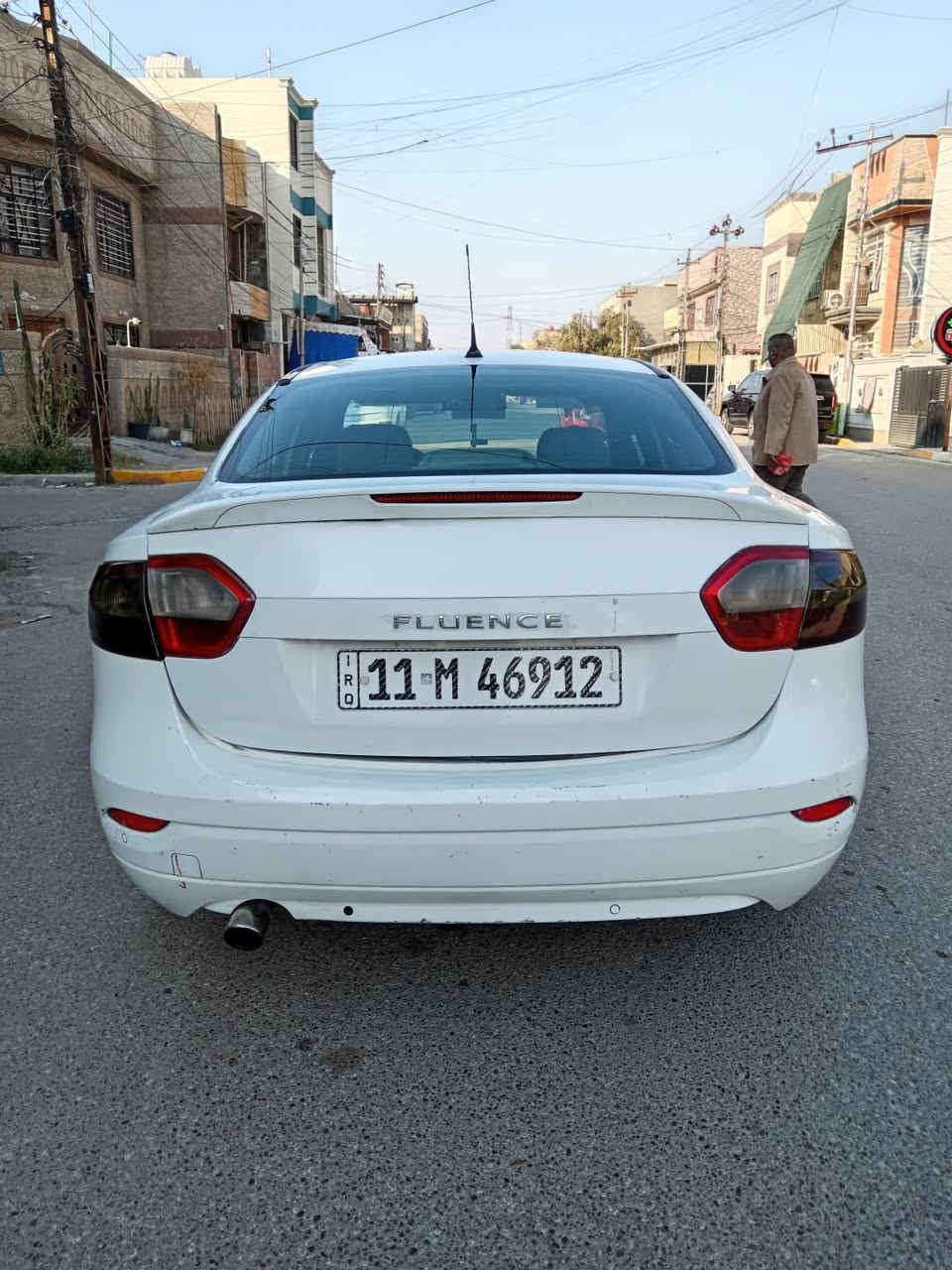 السلام عليكم رينو فلونس ٢٠١٢مكينه وكير مكفولات غرفه جديده شواصي جدد كهربئيات شغاله تخم تاير صدر زين سياره حلوه ترايهه ناعم بدون ضربه قويه بيهه صبغ حزام بدون خياس كير اوتو مكينه قبق اصفر المرغوب كير ميكانيك رقم دولي هزه جديده السعر ٤٦مكان السياره بغداد الحريه الاتصال ***********
