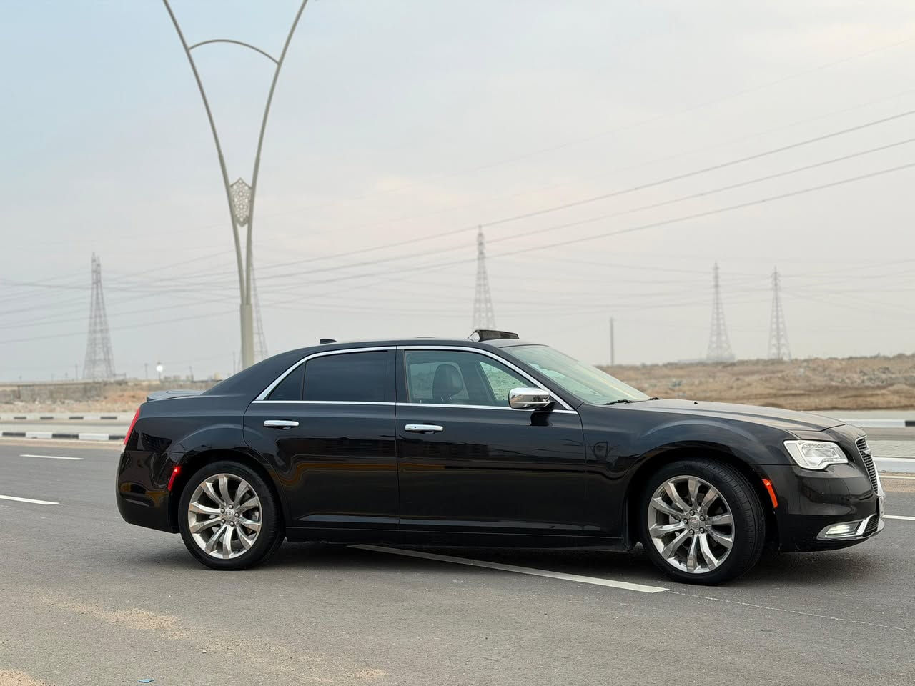 اوباما 3600 كرايسلر2018 رقم اربيل ماشيه 83ميل كفاله عامه مكينه وكير واكسل وحداديه وصبغ السياره فول مواصفات بنوراما خزن ميموري كشنات كهربائيه توقف ذاتي عند فتح باب السيارة السعر 255 للاتصال ***********
