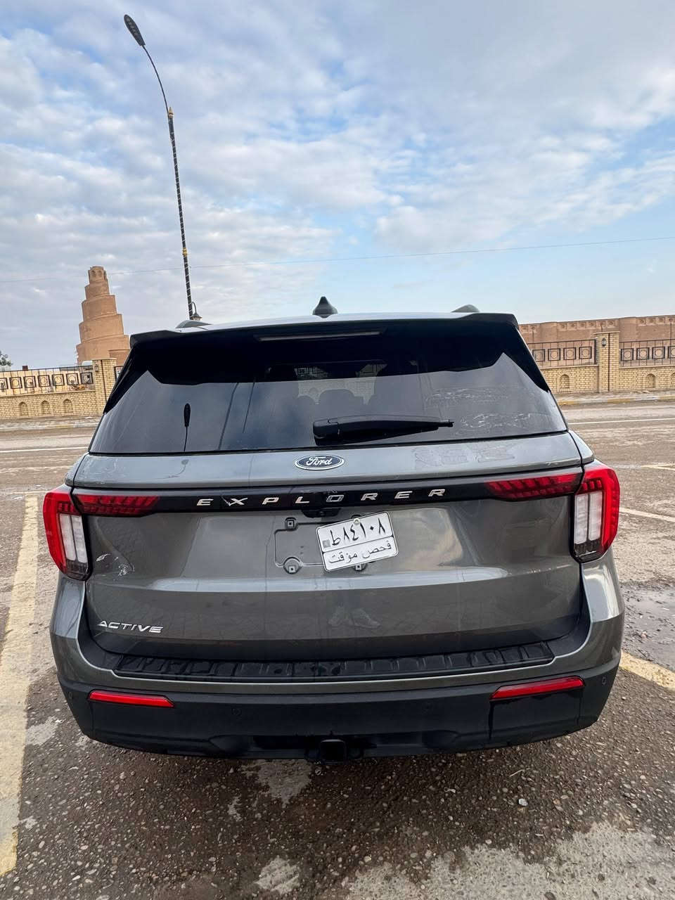 سلام عليكم
 فورد اكسبلورر موديل 2025 active 
والضرر كما موضح في الصور للاستفسار الاتصال على  ***********
