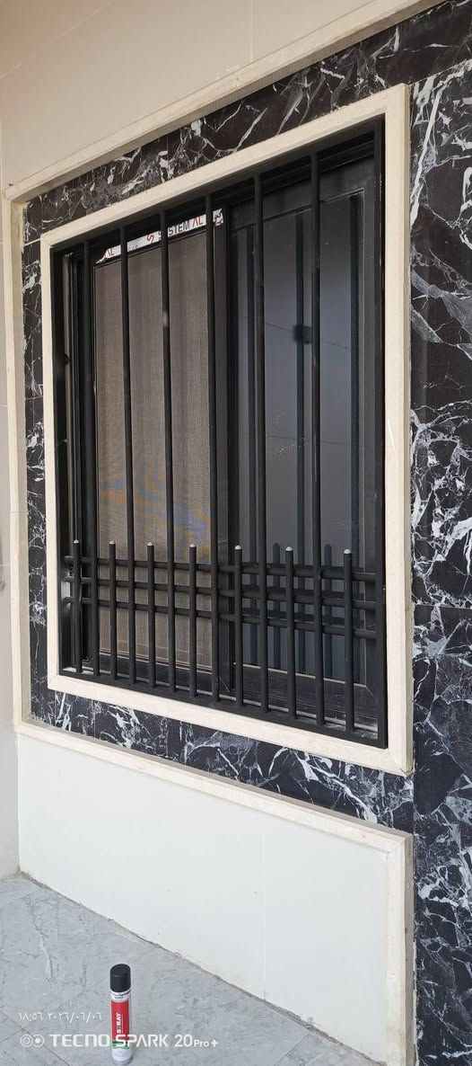 انتا بس أختار وأترك الباقي علينا
عمل حمايات شبابيك شغل نضيف ومرتب وأحد على وأحد واسعار مناسبه للتواصل رقم الهاتف *********** بس خبر ونجيك لباب بيتك جاهزين لاي شغل يخص الحدادة و مناور و سقايف و اي شي يخص الحدادة
