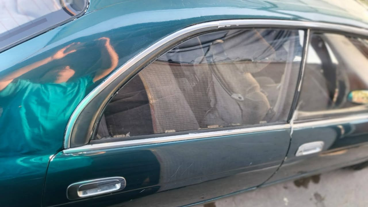 السلام عليكم سياره كراون بطه موديل 92 رقم صلاح الدين زيتوني لبيع عنواني بغداد السعر 35 وبيها مجال الهاتف *********** بي واتساب
