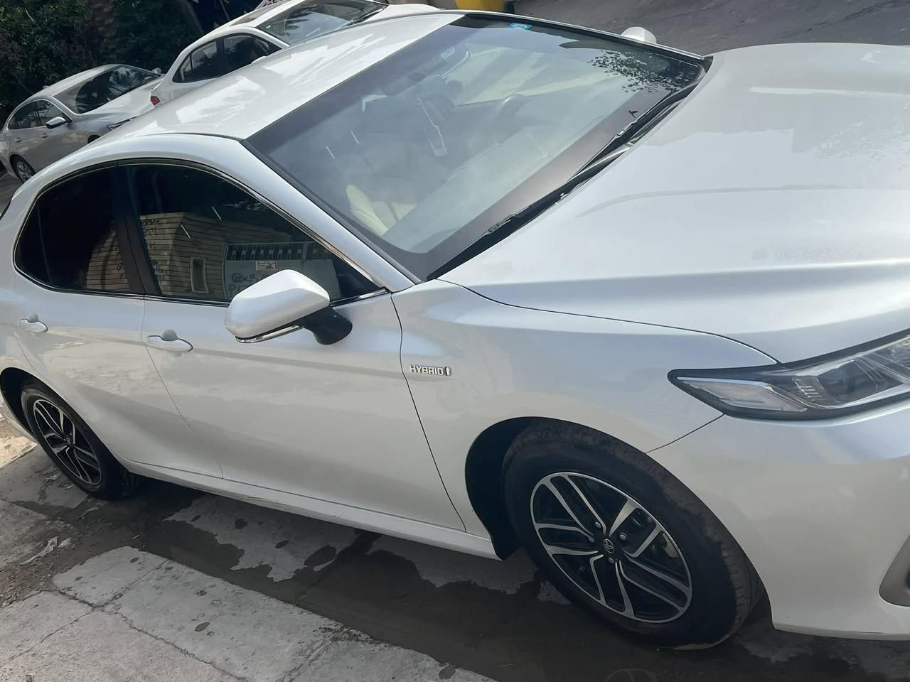 السلام عليكم كامري موديل24 هايبرد
ماشيه 30 كفاله عامه عدا شخوط

مطلوبه لمصرف تسديد وكفيل عليا مطلوبه 4 سنوات 

سياره ب اسمي بس حجز مصرف

شرط تحويل بعد سداد لمبلغ 

سعر 20 $ رقم***********
