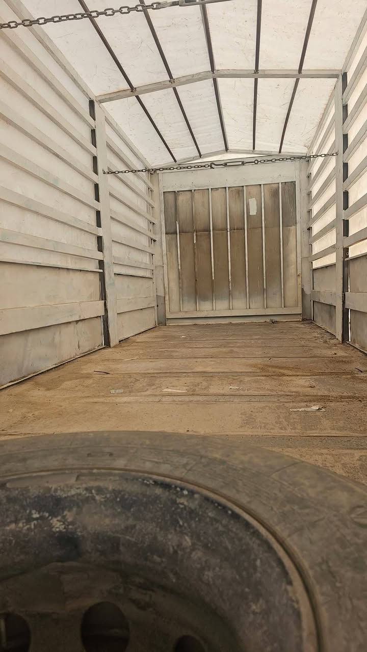 سلام عليكم خوان بودي للبيع مكان كركوك بودي نضيف إني مكلف بنشر أي استفسار على رقم ***********
