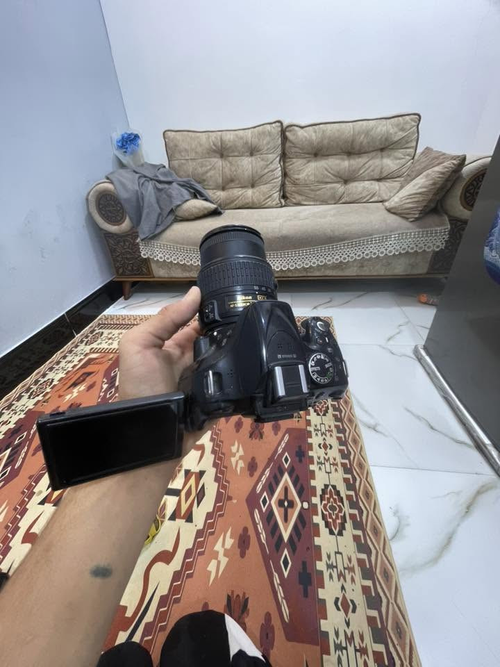3 كامرات للبيع مع ملحقات
كامره نيكون 7200
كامره7100
كامره5200 شاشه قلاب 
مع شرط الفحص
تواصل واتساب 
***********
