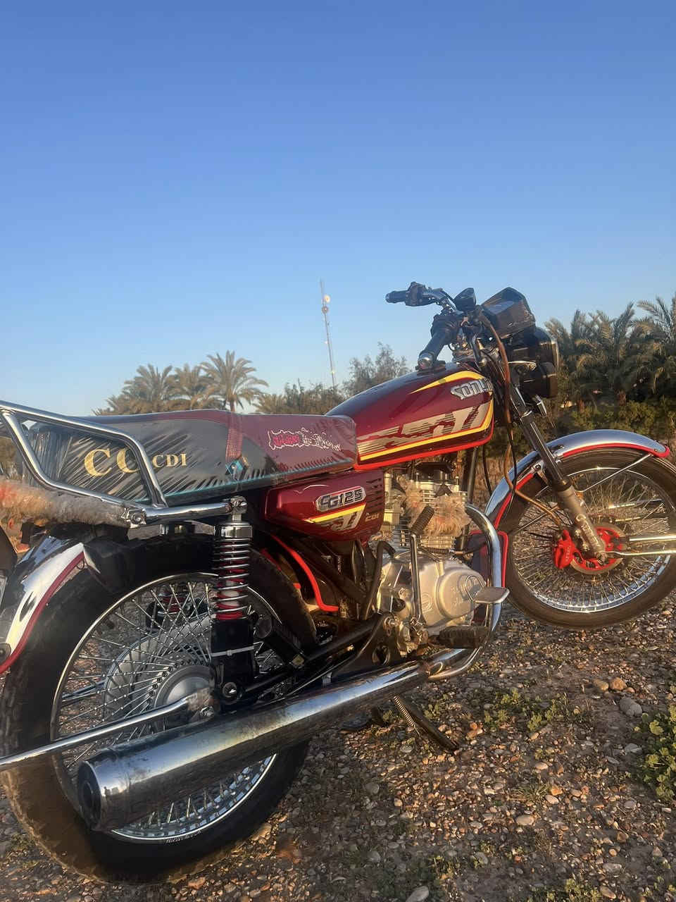 السلام عليكم دراجه تايكر ٢٣الدراجه حلوه مرتبه شلعتها خير من الله مابيها اي نقص محرك ما ممدود عليه اسبانه الدراجه احله من الصوره مكاني دلي عباس الاتصال ‭٠٧٧٢ ٥٠٥ ٨٠٨٧‬
