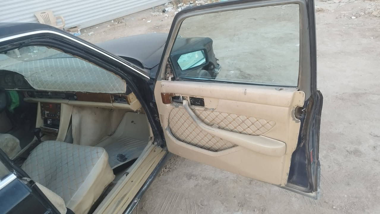 جانبو باب طوديل  مديل 82مكينه ففي تي 3000تبريد ويه السويج تخم تاير باتري جديج حداديه نص عمر سياره حلوه بس يرادله ترتيب رقم ميسان مشروع وطني سنويه 29مداور ثاني يوم السعر 30وبيه مجال مكاني كربلاء ***********
