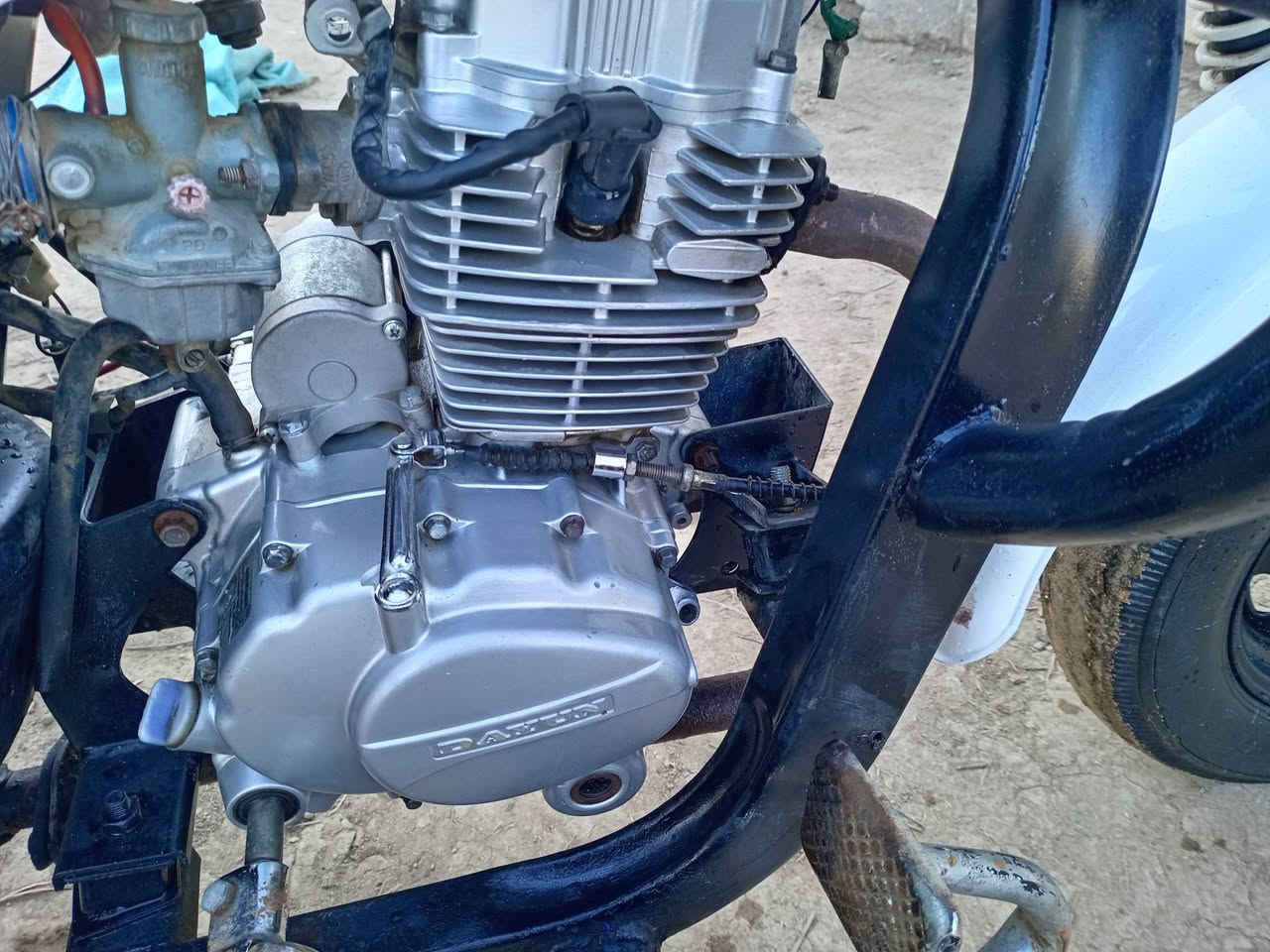 ستوته موديل ١٣ اوراق مكينه جديده توني شادها تايرات جدد جدد ابو الخطه بدى نضيف ستوته جاهزه ماتخسر عليها بس بيها لحيم بسيط سعرها مليون و٥٠ مكاني قضاء النصر ***********
