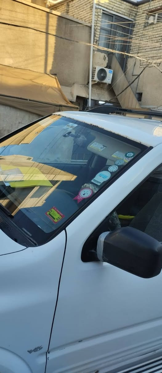 سيارة ازوزة راديو  للبيع نضيفة رقم شمالي 
سعر ٦٠ ورقة بيها مجال مكاني بغداد بياع شارع ٢٠
***********
 +964 790 422 2801
