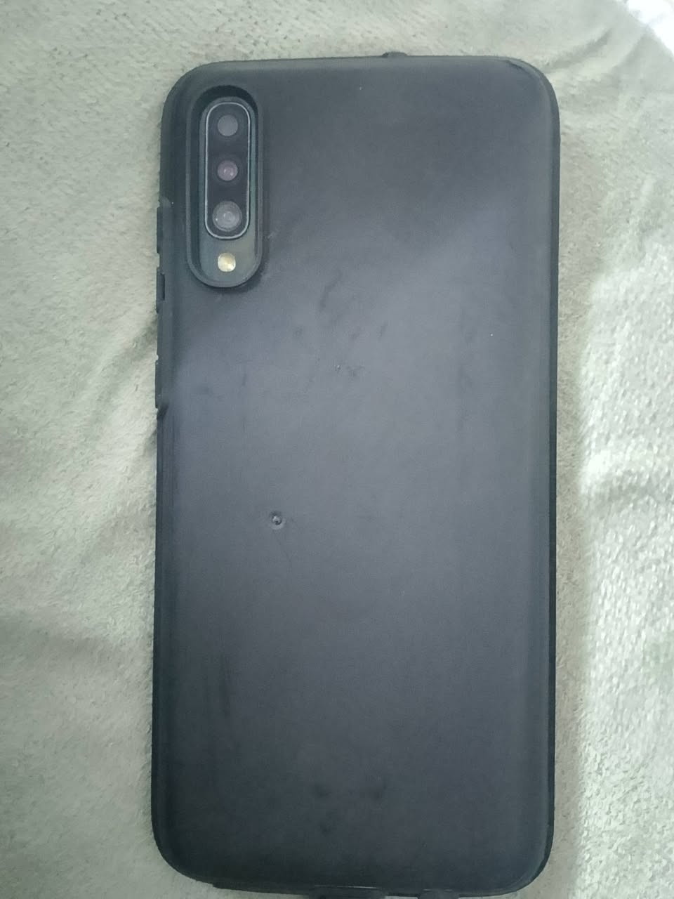 متاح جهاز A70 ذاكره 128 بوبجي 60 فريم مكفول من كلشي سعر 120 بي مجال لشراي
***********
***********
