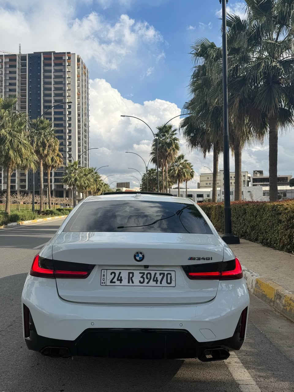 Bmw 330i 
Model 2023
32 mil roshtwa
Be sbuxa 2 parchay PDR be zhore be erbag
Kraita M package 
Ger u machina ba shart 
0750 882 6960 
0770 478 8502 أربيل, العراق
