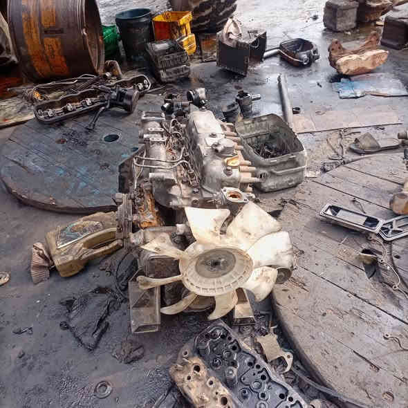 السلام عليكم
مكينة ينمر للبيع ما عدا سرندر 
بغداد قضاء الزوراء 
رقم الهاتف ***********
