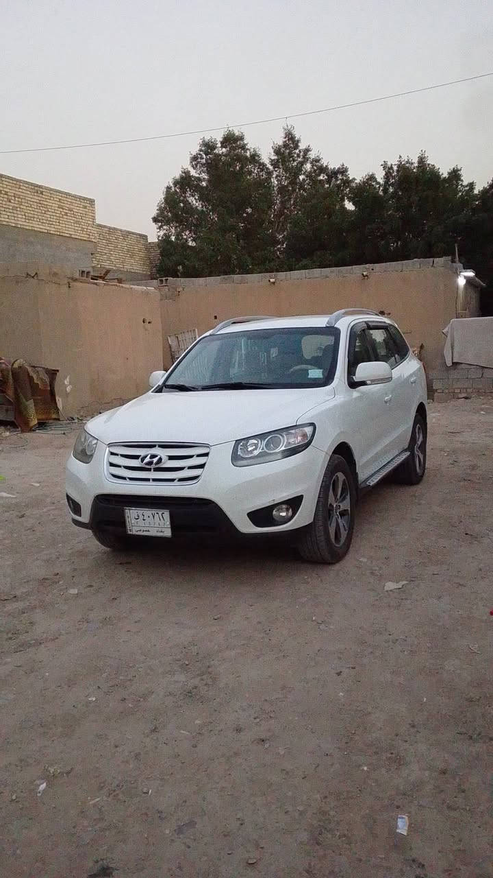 سلام عليكم 
هونداي سنتافيه 2012
الشركه العامه مكفوله كفاله عامه 
ماشيه 150 حقيقي ***********
