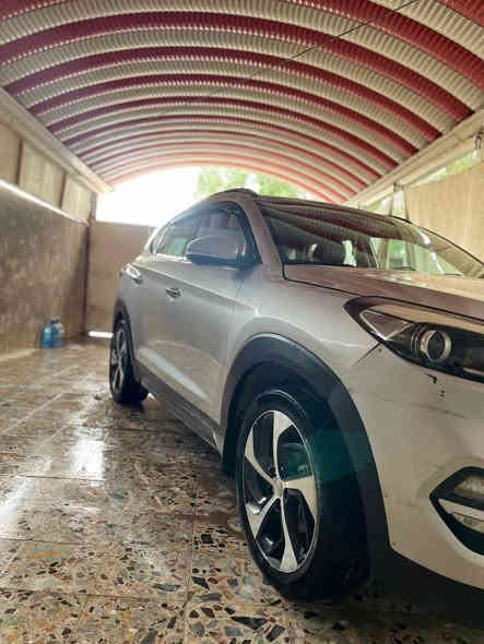 اعلان سيارة توكسان جيكي مواصفات خليجي موديل 2016 للبيع بسعر 140 بيها رشات صبغ وضربة خفيفة من غير ايرباك طبعا كامل المواصفات رقم اربيل لوحات مجددة وسنوية مجددة أيضا" وكالة حديثة ام المستمسكات والصورة من الكردي مباشرة باسمي من حقي انطي وكالة بالسيارة أو من الكردي الاستفسار أكثر الاتصال بالرقم *********** محرك نضيف حدادية جديدة تبريد مؤسسة كامل على أيدي تخم تاير مع الأسبير جديد
