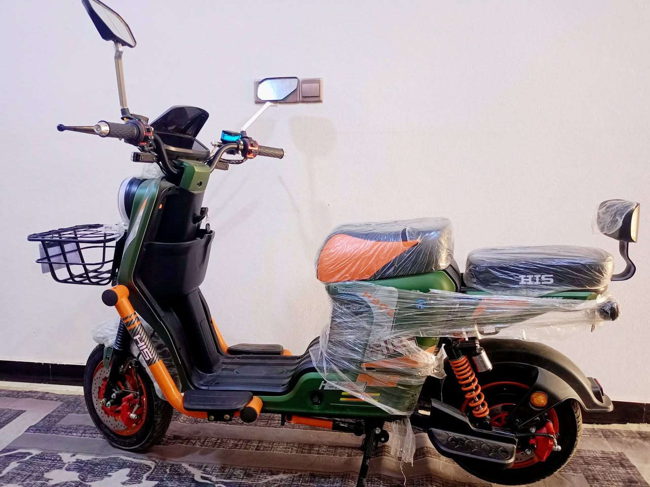 دراجة شحن للبيع H900 جديد غير مستخدم كامل مع ملحقاته للأستفسار ع الرقم *********** مكاني بعقوبة التحرير
