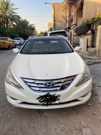 سوناتا 2011 vip محرك2400  4سلندر بانوراما شاشه منظومة زنون مداريها كله...