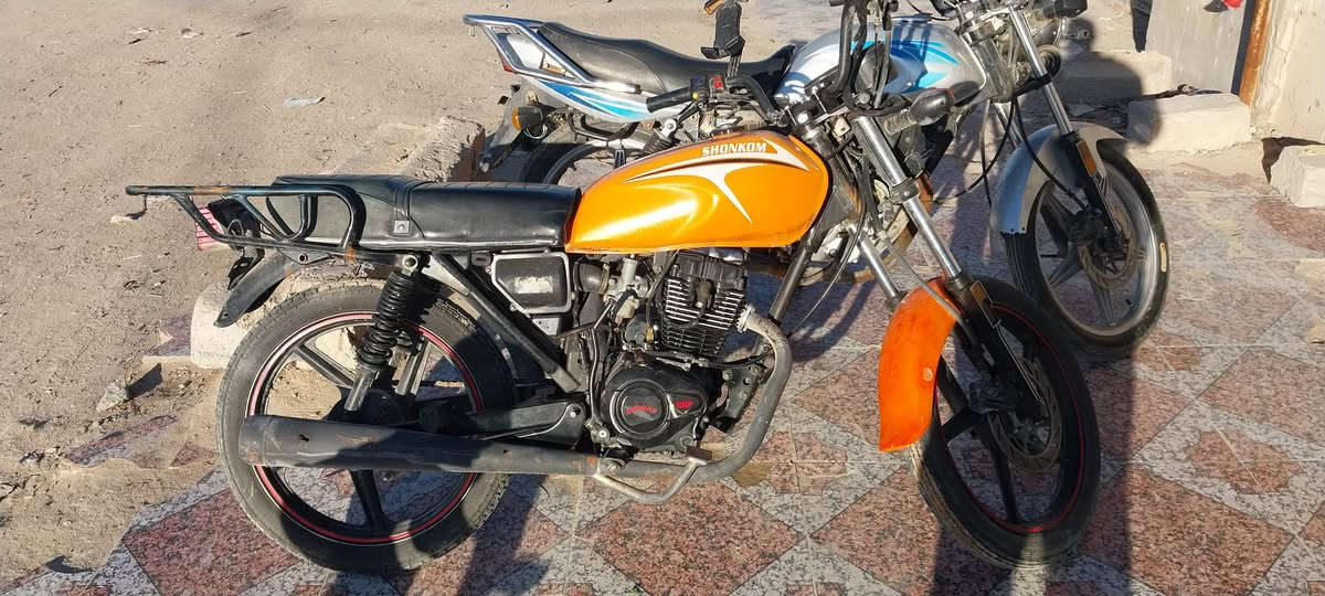 السلام عليكم دراجات للبيع البرتقالي موديل ٢٥ والرصاصي ١٩ كلهن اوراق اسكنر سعرهن عله ٥٥٠ قفل مكاني كربلاء( ***********)
