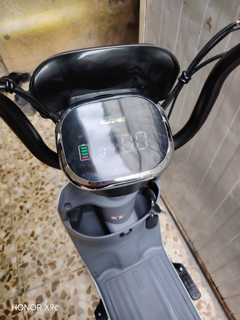 سلام عليكم عندي دراجه شحن جديده لوك السعر225مكاني الأمين الثانيه ***********
