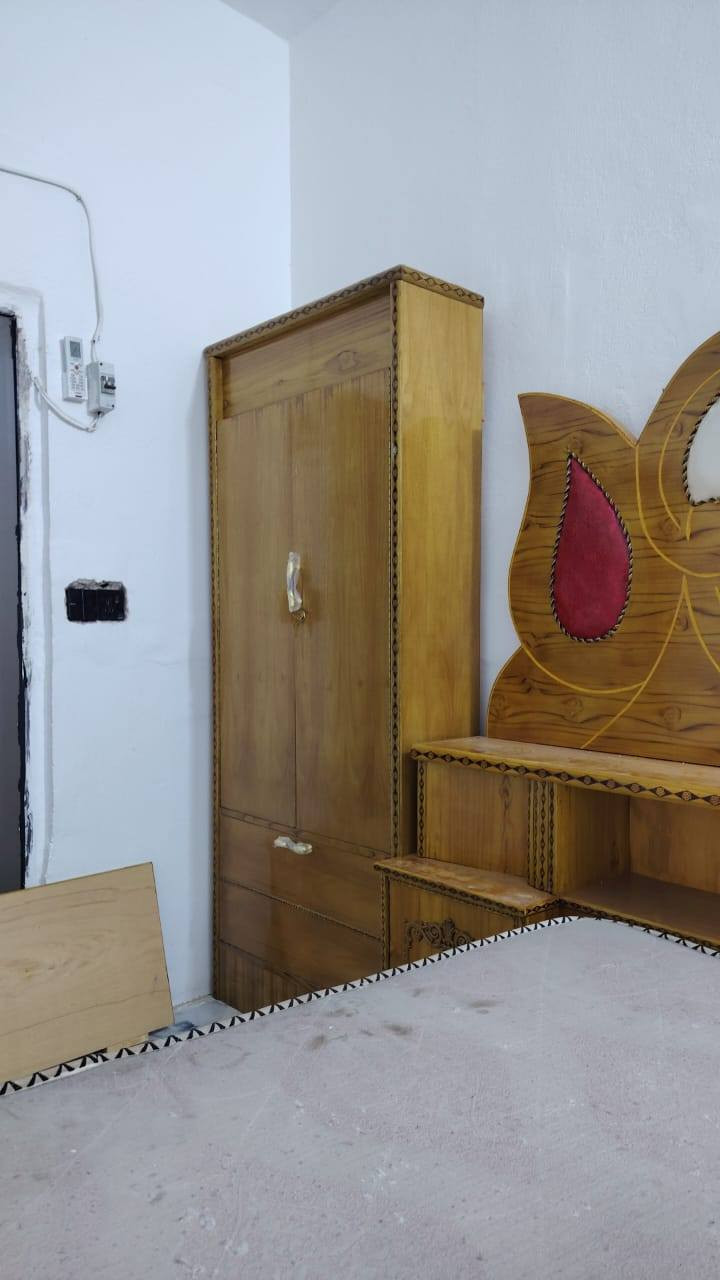 السلام عليكم
غرفة لبيع السعر 1.100
وبيه مجال
***********
