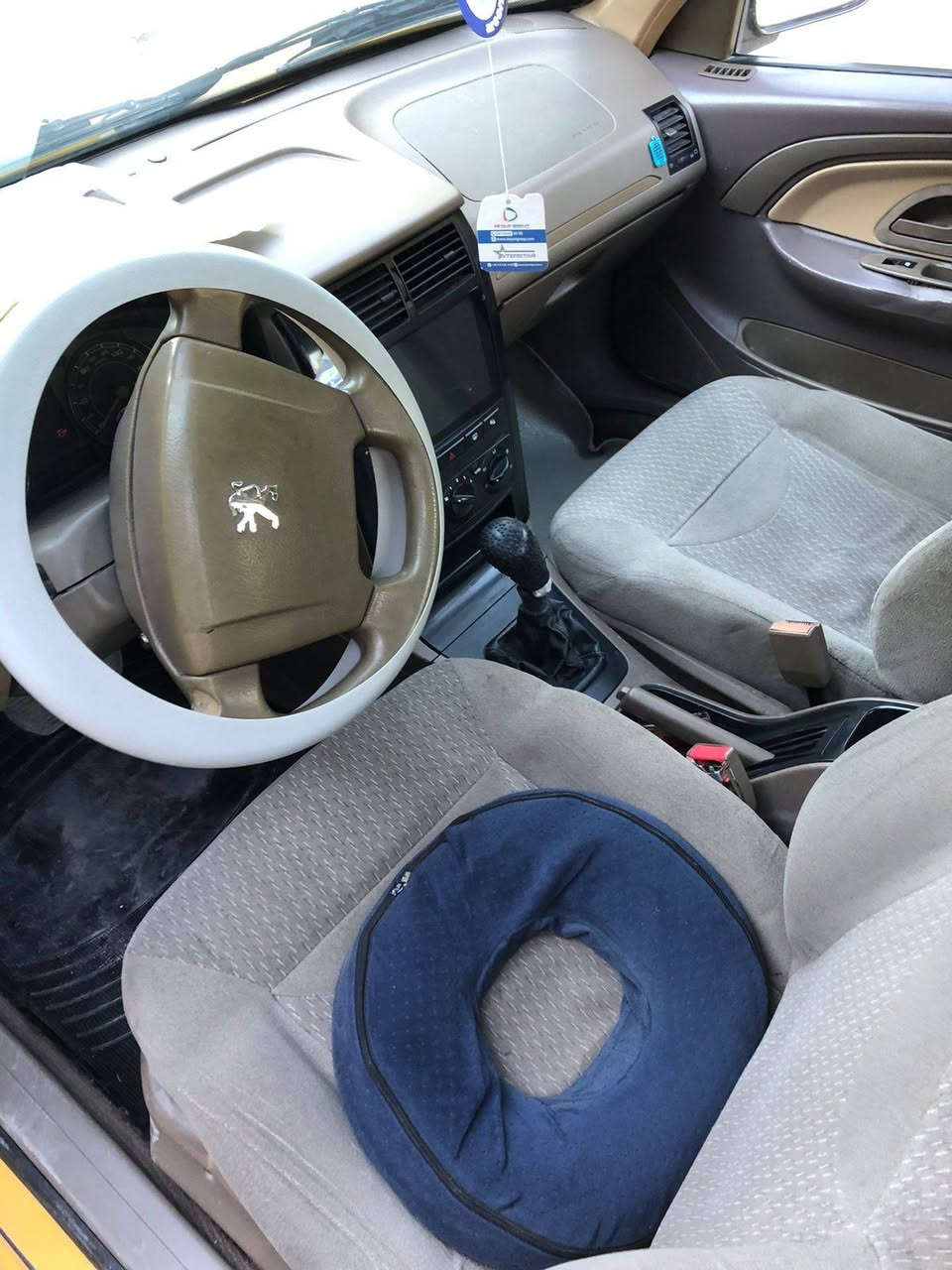 بيجو لميس 2016 دشبول عالي شاشه تبريد شغال بنيد مبدل وجاملغ مصبوغ تخم تاير جديد غرفه السياره بلاديه مال شركه كير مكينه خير من الله ودوس معمرات وهاي السياره صور تجي شوف نفس النظافه هيه غرامه مصفره رقم انكليزي جديد مطلعه تحويل ثاني يوم سعر 42وبيه مجال مكان بغداد***********
