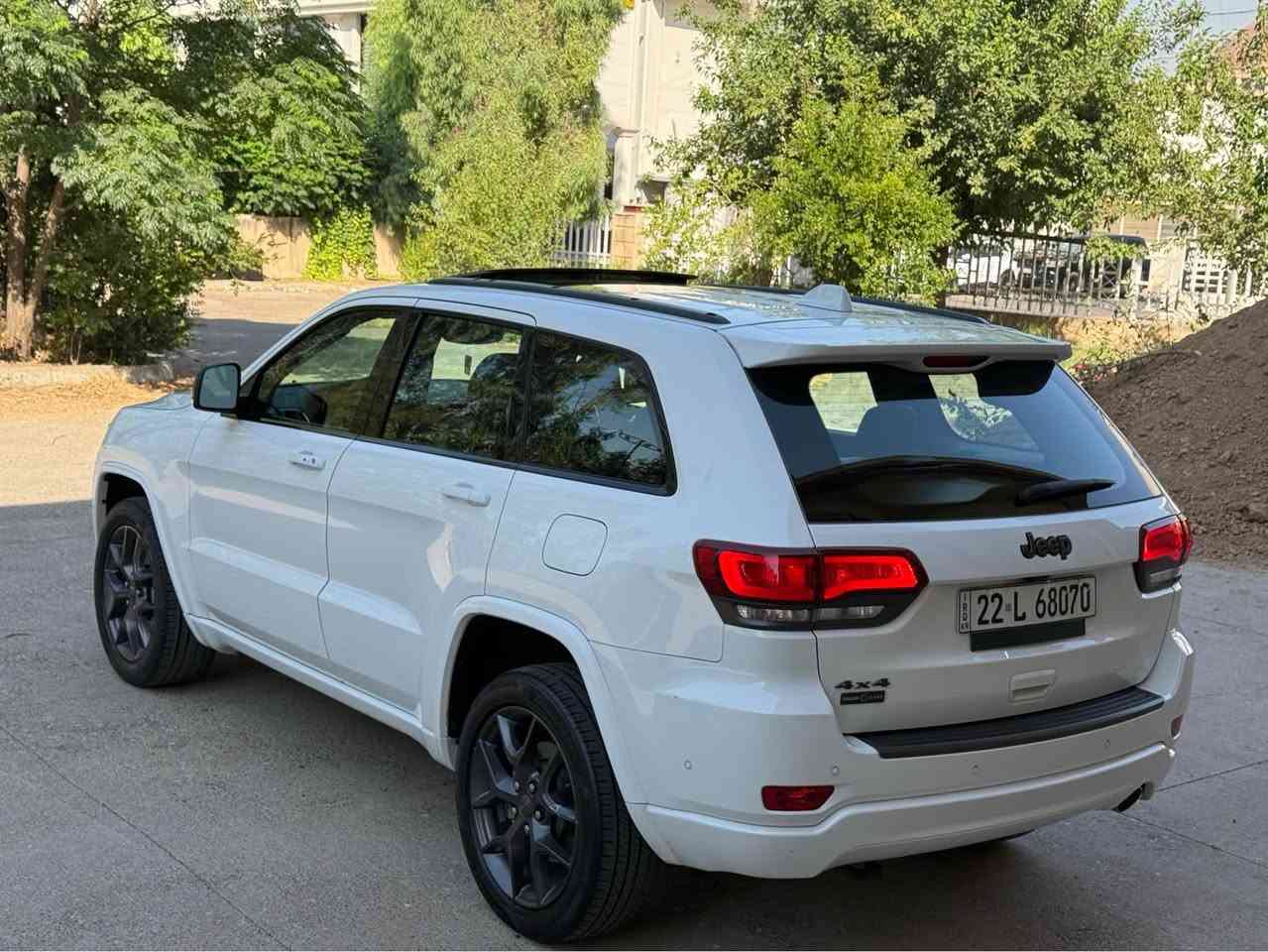jeep grand cherokee 2021
ماشي ٣٧ الف
سيارة خليجية 
سيارة بدون صبوغ بدون بارد
٣ قتعة مبدل بلادي
بدون ارباك
فوول مواصفات 
عيدميلاد 
بانوراما 
بصمة - شغال
دبل اكسل
كشنات: جلد - هيتر - تبريد
كشنات خلفي هيتر
رادار دعامية - رادار ٣٦٠ درجة 
ئوتو بارك
صندوق كهربائي 

***********
***********
عنوان سيارة اربيل أربيل, العراق

