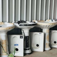 مغاسل رئاسي • ٧٠سم • ملون وابيض