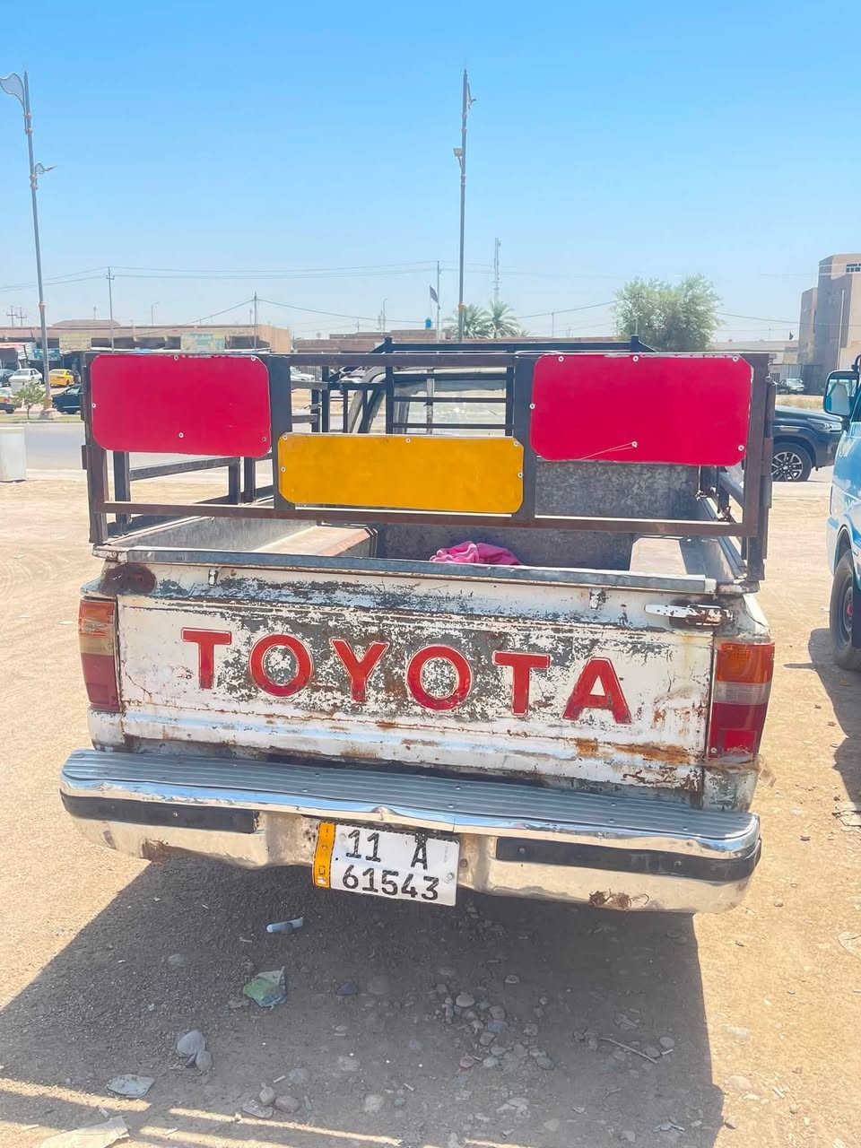 سلام عليكم بيكم موديل 88البيع رقم بغداد نكليزي مكان واسط صويره بس رقم ***********
