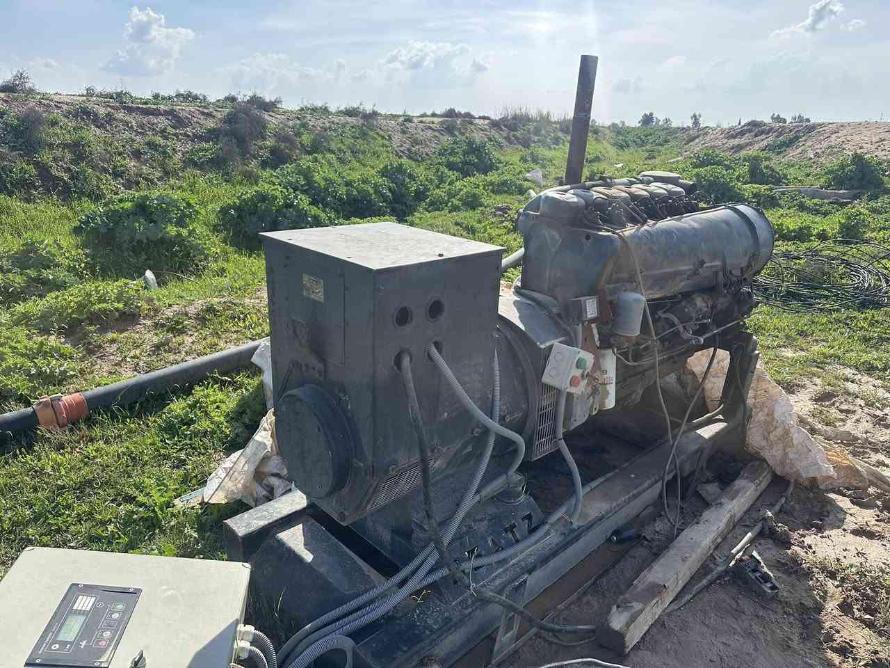 🔌 للبيع مولدة ديزل Deutz ألماني 🔌

مولدة ديزل قوية ونظيفة جداً

✅ محرك ديزل 6 سلندر
✅ تبريد هوائي (بدون رديتر ماء)
✅ تشتغل زين وما بيها أي عطل
✅ شغلها قليل جداً (ساعات تشغيل قليلة)
✅ محرك مامفتوح (أصلي) .

📍 الموقع: كركوك – داقوق💰 السعر: خاص📞 للتواصل: واتساب أو اتصال***********
