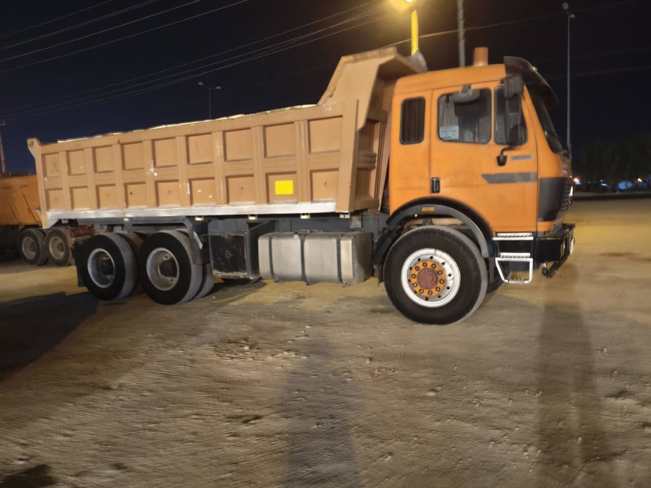 السلام عليكم البي لبيع موديل 90رقم بصره تحويل ثاني يوم مجدده ل28
مكينه 130,جديده 
كير 210 مال الكتروز 
مجموعه جيأف 
تخم تاير 
السياره جاهزه ماعوزها برغي 
رباط24,

السعر اتصل 
***********
***********
