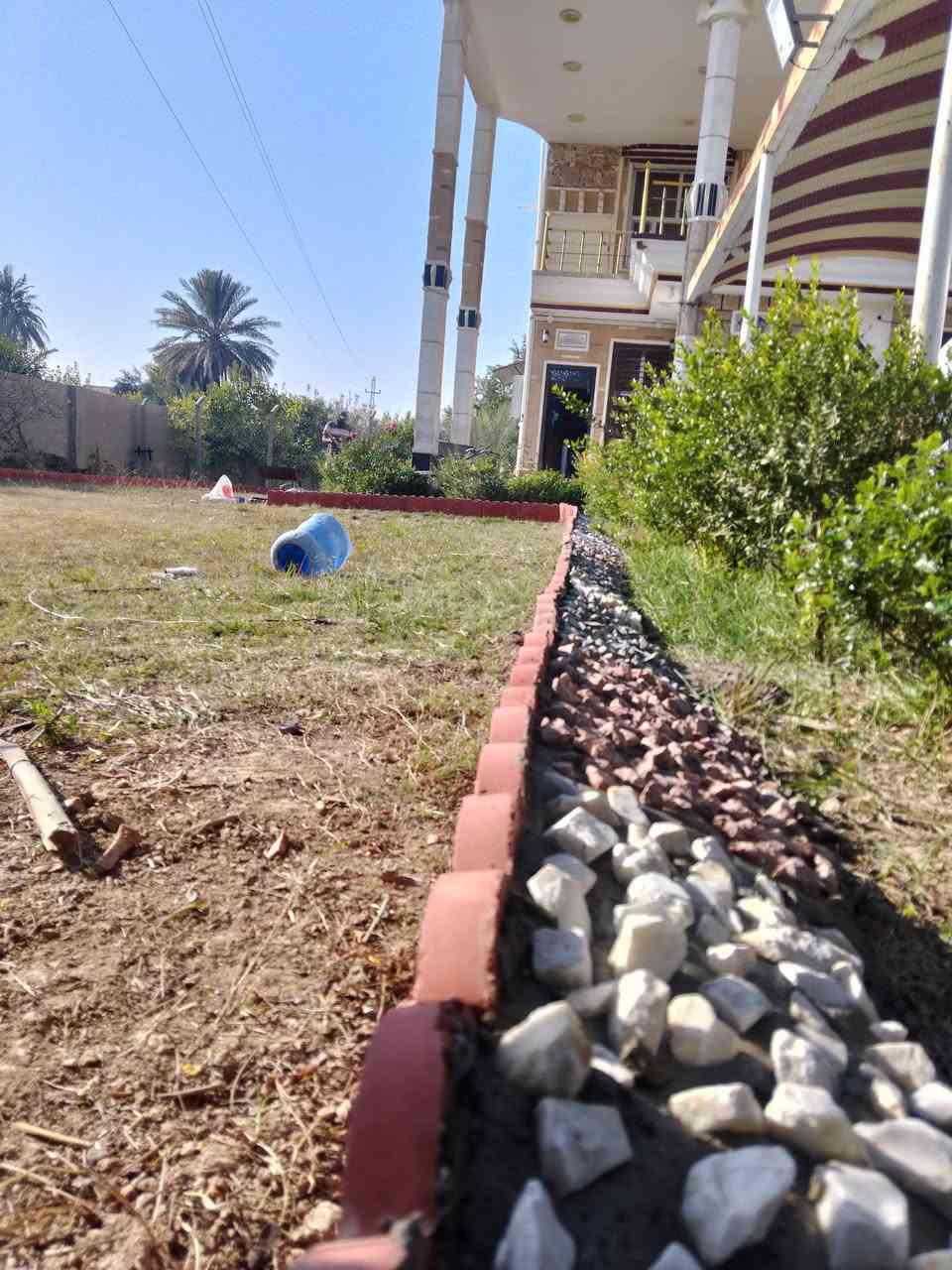 السلام عليكم
نشتغل كافه انواع الحدائق   من ترتيب من تنضيف من ديكورات   وديكورات أشجار زينه  هم نشتغل 
شغلنه نضيف و نخلي الزبون مرتاح 
الاستفسار اتصال على الرقام التاليه 
‏‪0781 534 5864‬‏
‏‪0780 935 8143‬‏
 🤍🤍
