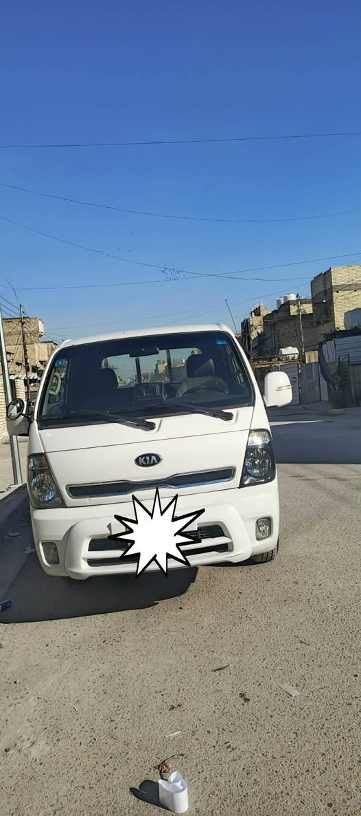 السلام عليكم كيابنكو البيع مديل 2015 بغداد سبع كير مكينة سبلاين فول مواصفات تبريد شغال مكفول من الضربة وصبغ والتبديل تخم تاير جديد السعر ١١٧ بيها مجال المكان بغداد الشعب ***********
