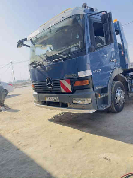 للبيع اتيكو موديل 2005 
سنويه لل30 بسمي رقم اربيل مداور ثاني يوم 

مكاني سماوه سياره جاهزه من كلشي متخمه تايرات  وسبير جديد كهربائيات  + فدراليات اصليه شرط جاهزه بدي سطحه نزال + خاشوكه بلادي سلايتين 

سياره مكفوله من الضربه  وصبغ 

سياره  حمل عليه بل يعجبك وانظف من البصوره هورنات براد اصلي + هورن بوش 

دوشمه جديده 

طول البدي 6متر و80 

باقي التفاصيل اتصل ***********

سعر 325 واشراي بي خير ويدلل 

مكان سماوه
