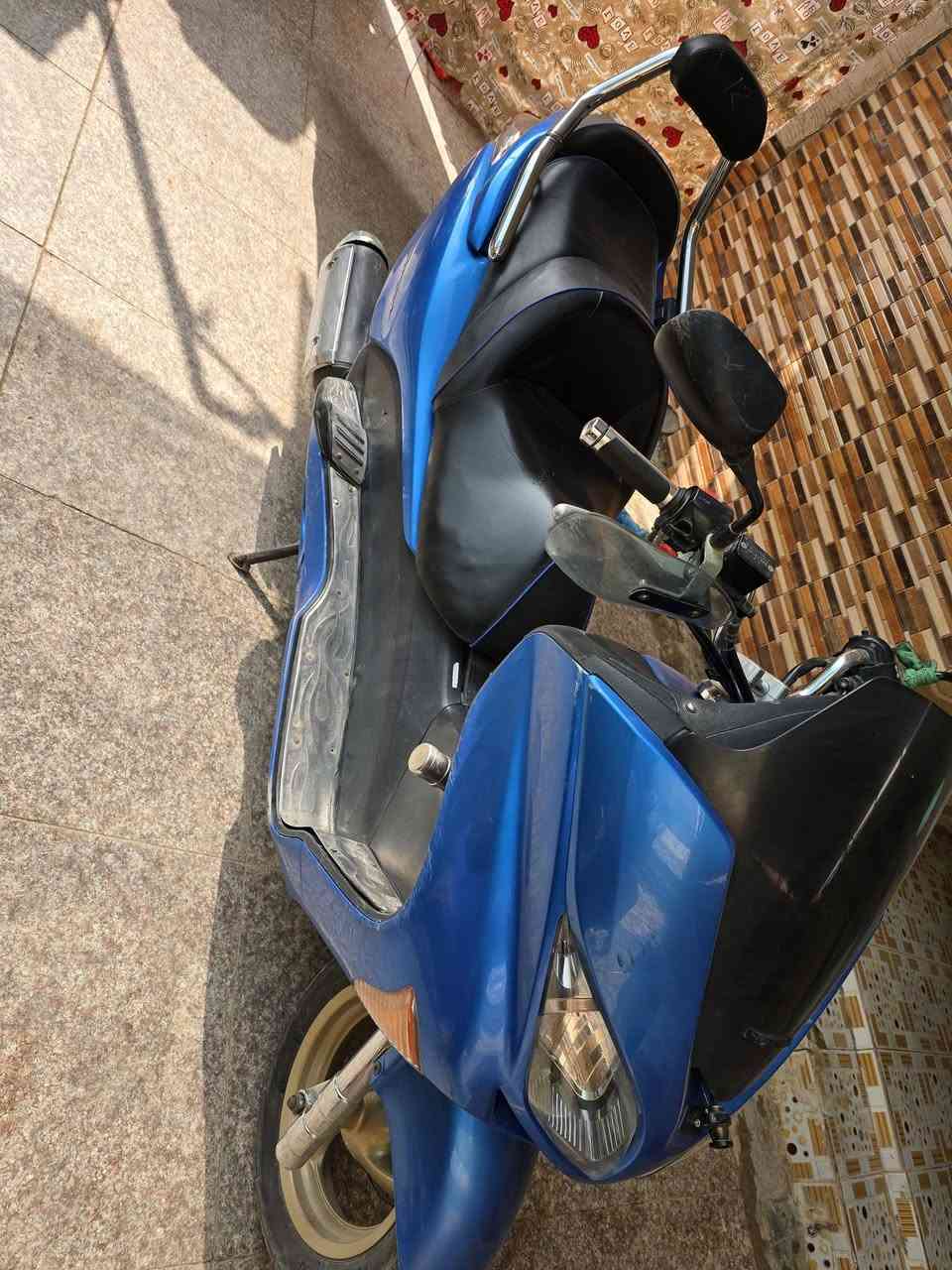 السلام عليكم
فورزه 08 للبيع 

تخم ويل وتاير جديدد 

قبق كلاجات نيكل دواسات نيكل 

المكينة جديد عله وضع الشركه 

الكير شغال 4تحويلات 6نمر 

ماملعوب برغي بيها دراجه 

كهربائيات كلها شغاله عله وضع الشركه 

الدراجه مكفولة كفاله عامه  

شرط شلعه ومعدل 

المكان ناصريه /ناحية الفضليه


**إذا كنت صاحب هذا الإعلان وتريد حذفه لأي سبب، رجاءا أرسل رسالة إلى الدعم الفني**