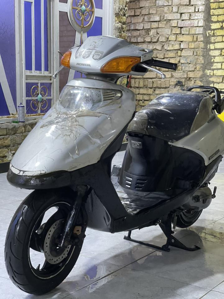 سبيسي ياباني للبيع السعر ٣٥٠ وبيها مجال مستعجل على بيعتها
مكينتها خرسة ناعمة كلش
كهربائيات كلها شغالة
 لايت عالي ناصي اشاير بگ لايت
سلف هندر 
تايرات زوج جدد 
نقصها فقط الوجه تعبان الدراجة حلوة
***********
