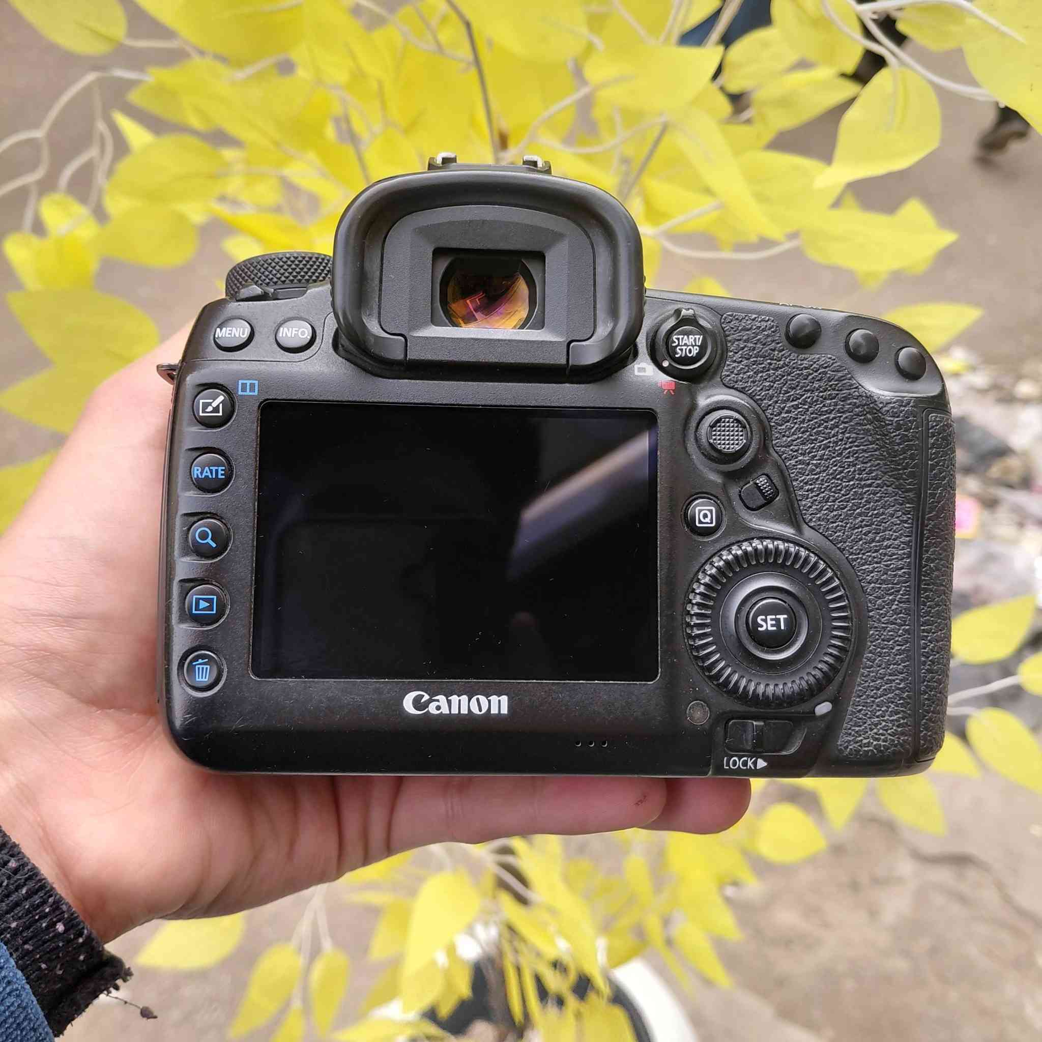 Canon 5D IV

حاله ممتازه جدا معها جميع مشتملتها الاصليه 
بالبوكس 🔥

للتواصل 011 16147021


**إذا كنت صاحب هذا الإعلان وتريد حذفه لأي سبب، رجاءا أرسل رسالة إلى الدعم الفني**