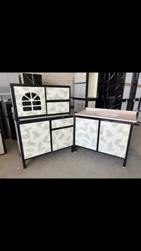 خزائن • جاهز للحجز • راسلونه