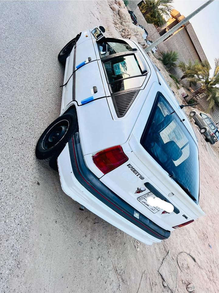 للبيع
اوبل كاديت 1991 
رقم انبار الماني مشروع وطني 
محرك 1600
كير عادي 
كهربائيات كلها شغاله 
تخم تاير 
صدر 100/100 
السياره بلاديه وجاهزه ومابيها نقص 
السعر /24 وبي مجال 
للاتصال/‭*********** 
مكان السياره /الانبار مدينه حديثه
