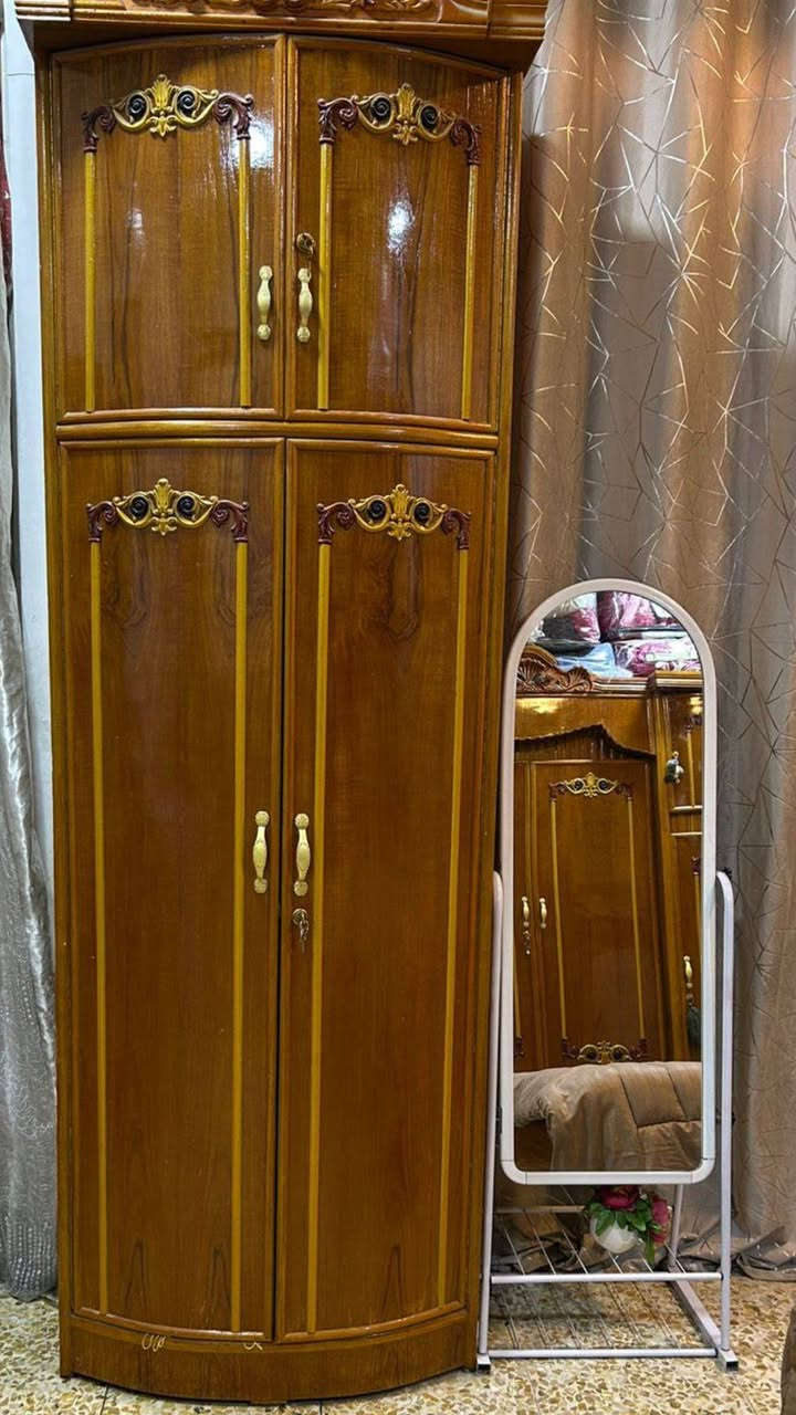 غرفه اخشاب للبيع مستخدمه نضيفه كلش مكاني بغداد الرشاد ***********
