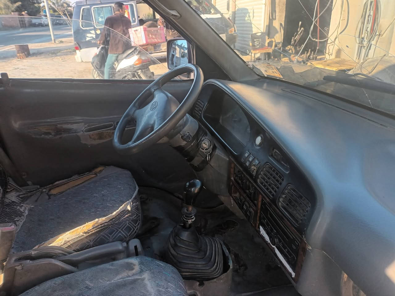 للبيع موديل ٩٥ ميكانيك مضبوط خط وبحث مصفره سنويه صاقطه استفسار اتصال *********** المكان ديالى السعر ٢٥مراوس هم اراوس
