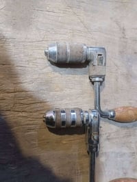 من رخصة الادمن المحترم  غراض نجارة للبيع كلمن وسعرة الاتصال على ٠٧٧٠٧٩...