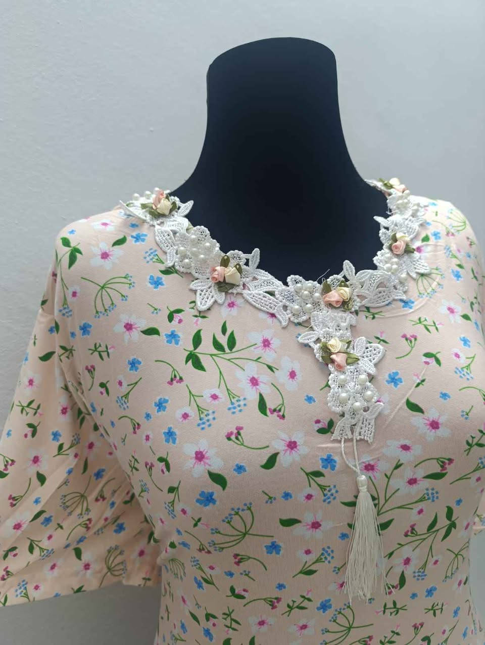 🌸 أناقة وراحة لكل يوم 🌸

جديد جديد
جلابية نسائية ناعمة بخامة مريحة وتصميم أنيق ✨
مثالية للبيت والاستقبال اليومي.

✔ قماش خفيف ومريح
✔ تصميم أنثوي عصري
✔ متوفرة بعدة ألوان

للطلب مراسلتنا خاص 📩
#جلابية
#ملابس_نسائية
#ملابس_بيت
#أناقة
#موضة
#بغداد
#العراق
#تسوق_اونلاين
#MustafaBrand
#fashion_iraq
#iraq_fashion بغداد, العراق


**إذا كنت صاحب هذا الإعلان وتريد حذفه لأي سبب، رجاءا أرسل رسالة إلى الدعم الفني**