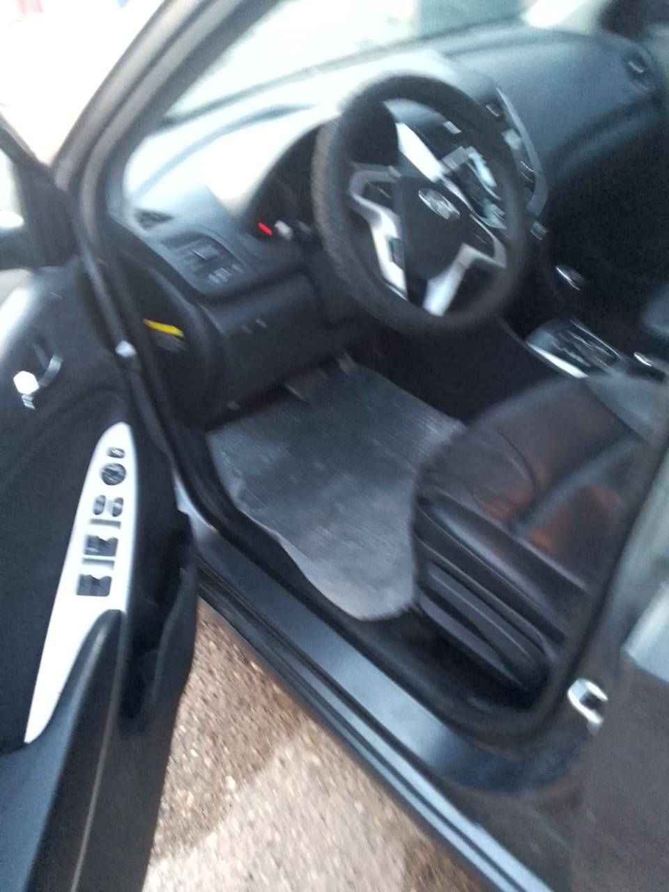 السلام عليكم 

اكسنت ادوات ادوات 
متوم طبق الاصل شرط الحاسبه 
سياره بعده بالكارتون 
كير مكينه مكفولات كصه جنطه 
حدااديه ١٠٠/١٠٠ 
تبريد تدفئه كله شغال 
ب ٥٣ وبيهال مجال بصرة. 

‏‪***********‬‏
